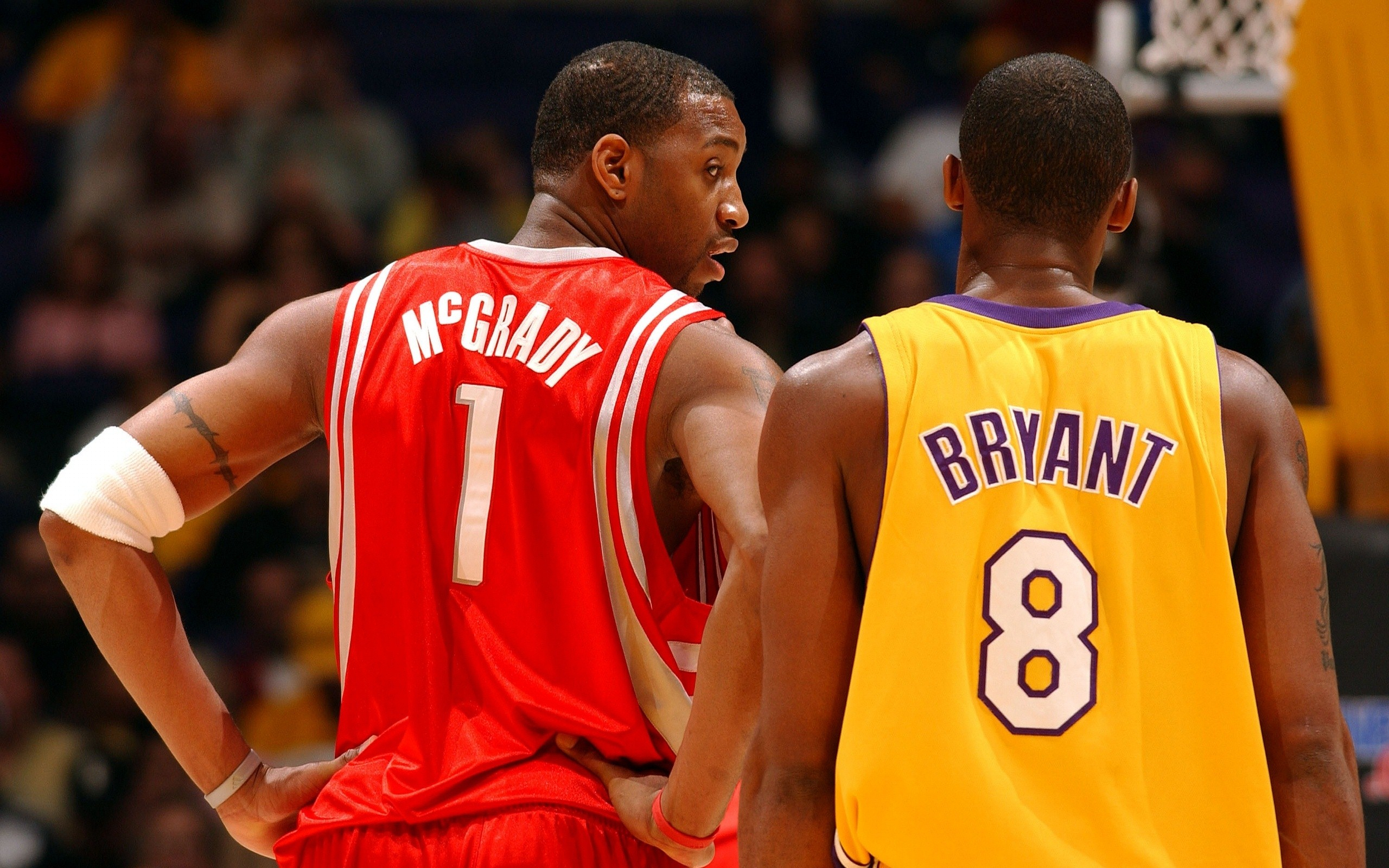 莱万：互联网充满各种意见与仇恨，但不该把它放心上